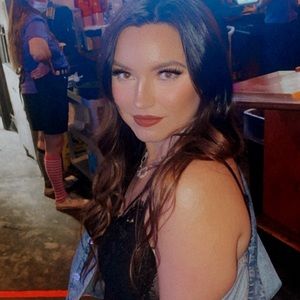 Meet your Posher, Savannah